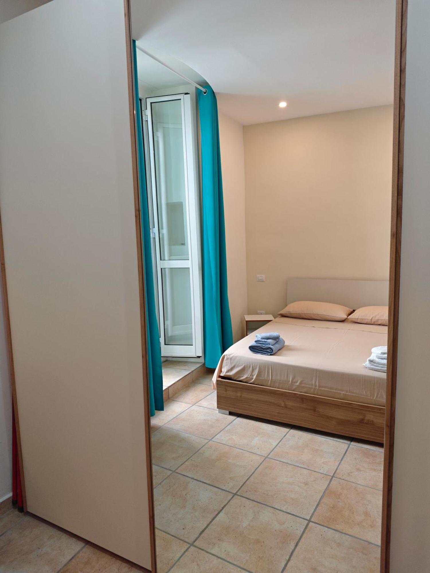 Ferienwohnung Dolce Terra Mia Trani Exterior foto